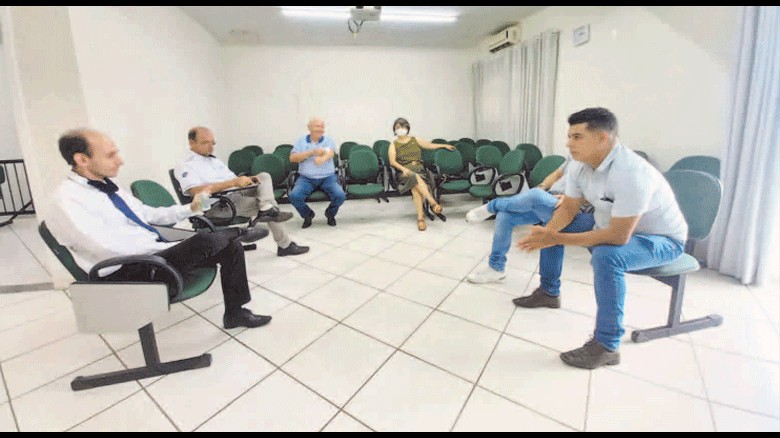 Acias cobra melhorias na Zona Azul em reunião com empresa responsável pelo estacionamento