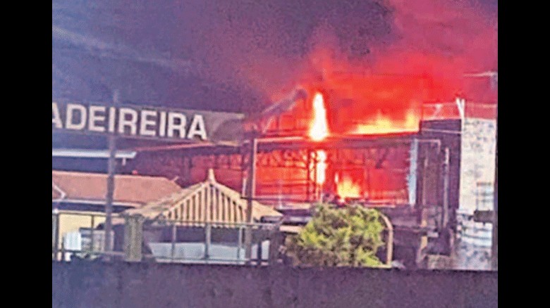 Incêndio em empresa de refrigeração movimenta bombeiros da região