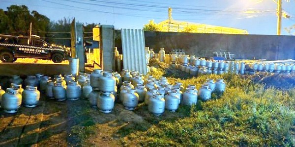 GM de Paulínia prende dois suspeitos de participar de roubo de 600 botijões