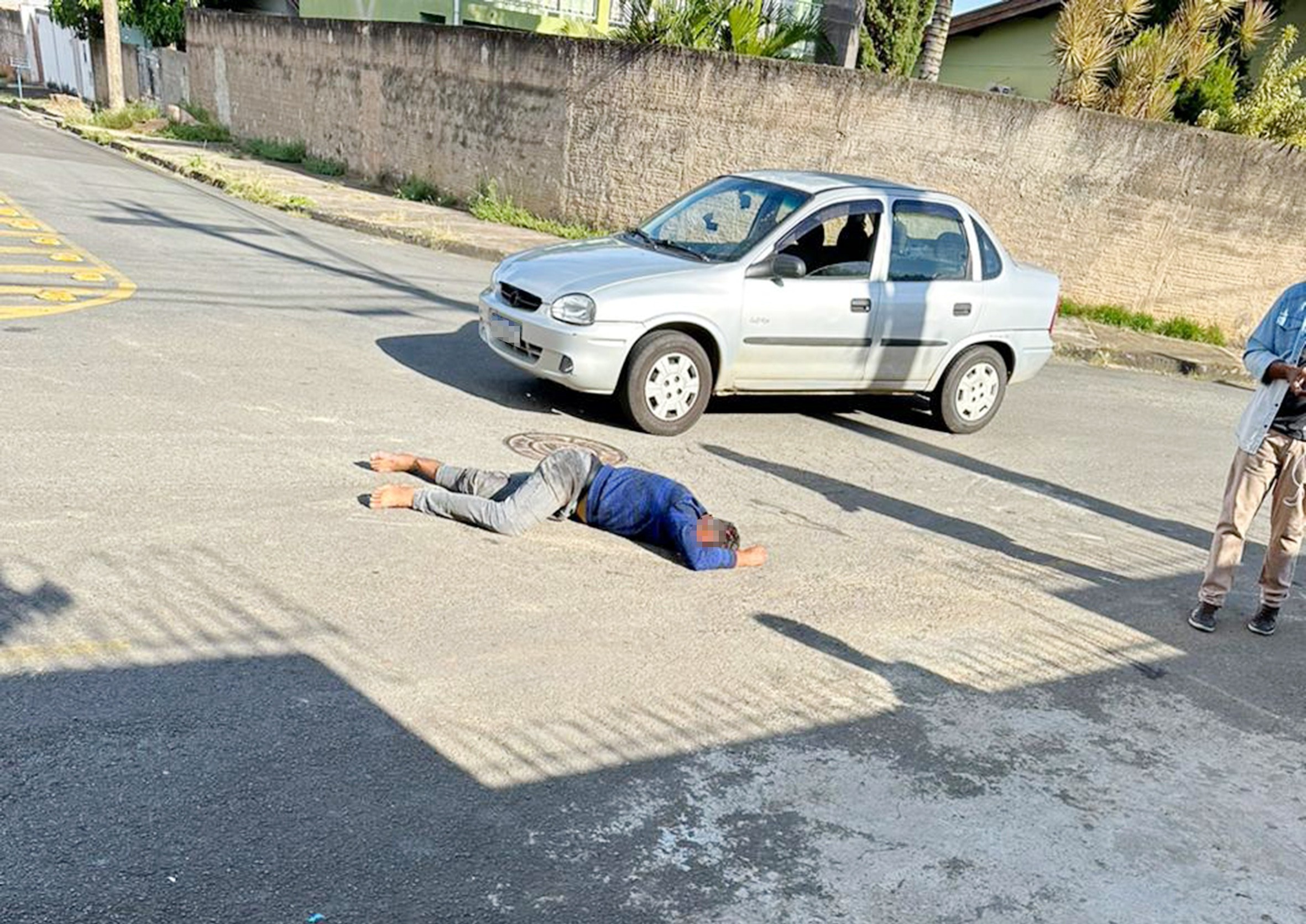 Bandido é linchado após roubar celular e pede socorro em Hortolândia