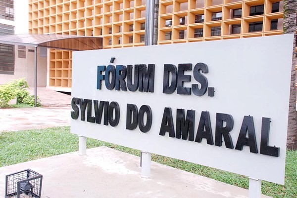 Justiça condena Estado a comprar remédio a morador com doença rara