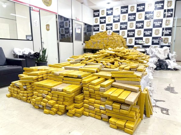 Denarc apreende 4,3t de maconha e prende ladrões de banco em Sumaré