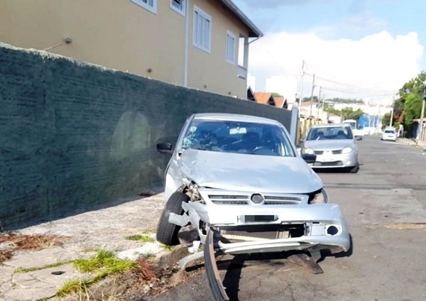 Assaltantes roubam carro, atropelam garoto e são detidos em Hortolândia