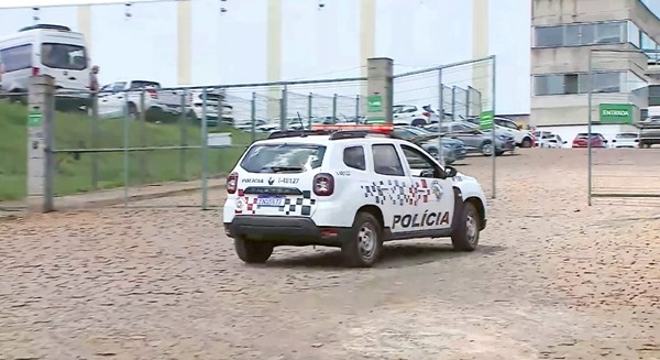 Quadrilha invade pátio de locadora e rouba seis veículos em Nova Odessa
