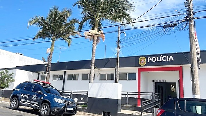 Garota de 14 anos tenta defender a mãe de agressões e mata padrasto com facada no peito em Monte Mor