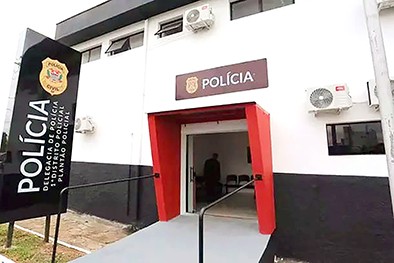 Filho tenta matar a mãe com pedaço de garrafa em Sumaré
