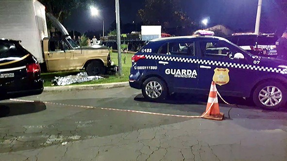 Na contramão, caminhão bate em moto e mata motociclista em Hortolândia