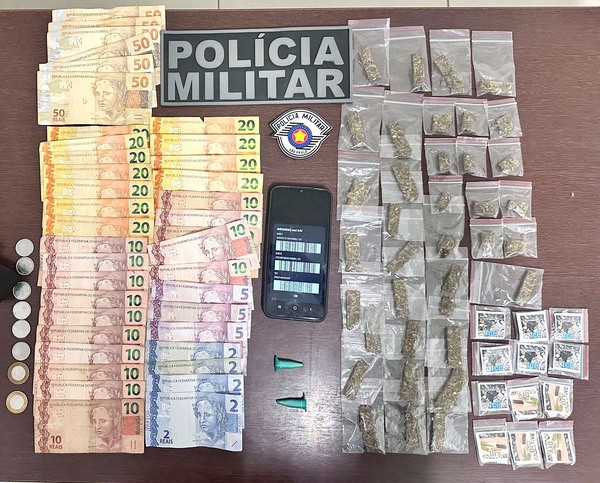 PM flagra e prende homem por tráfico na Vila Soma