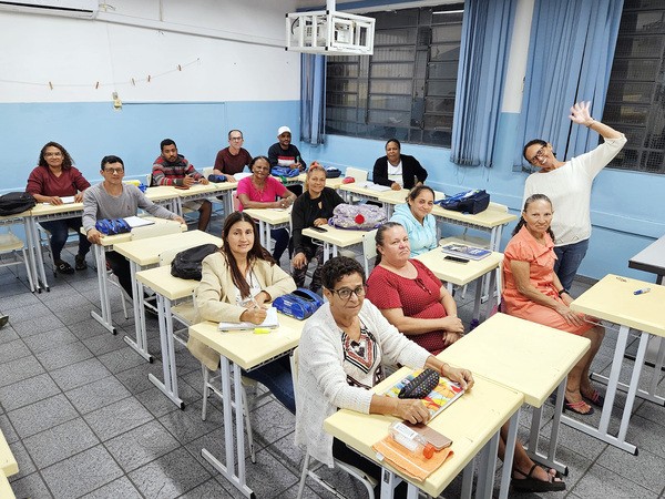 EJA da Educação Municipal de Nova Odessa realiza sonho de adultos e idosos