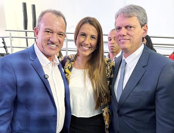 Leitinho assina convênio com Estado e garante drenagem na Ampelio Gazzetta