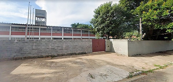 Justiça suspende contratação de PMs para três escolas estaduais da região