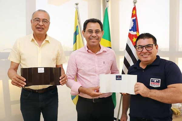 Prefeito Zezé anuncia aporte de R$ 8 milhões da Brasitop; empresa  divulga lançamento em Hortolândia