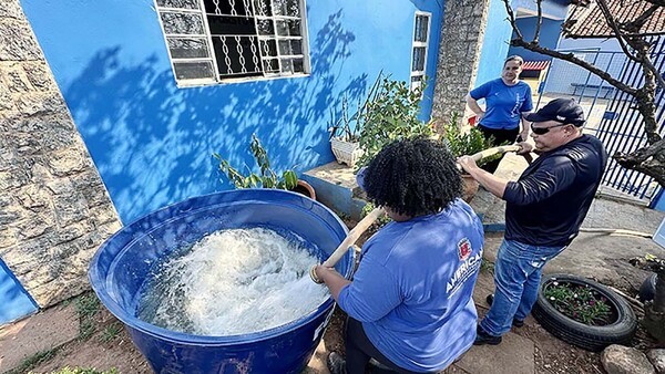 Americana abastece hospital, lar de idosos e escolas com caminhões-pipa