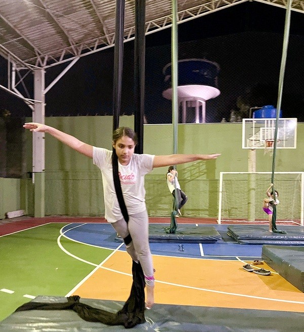 Oficinas do projeto Tecido Acrobático transformam experiências em Sumaré