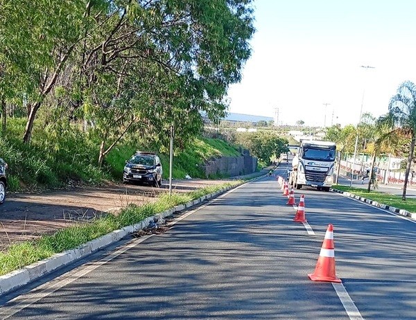 Operação Chorume aplica 27 multas de trânsito e quatro infrações ambientais