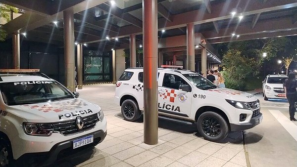 Polícia detém bando e recupera 37 relógios de luxo após assalto em loja do Shopping Iguatemi