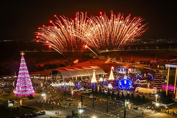 Após reunir 10 mil pessoas na abertura, Danilo Barros convida região para Natal em Paulínia