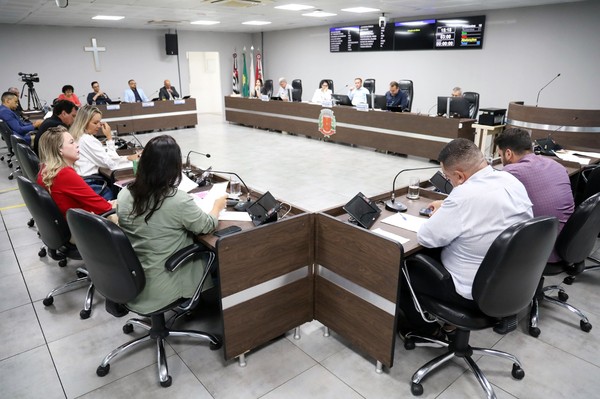 Vereadores autorizam Americana incorporar área do Centro Cívico ao patrimônio municipal