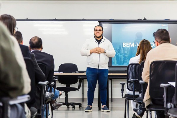 Danilo Barros garante prorrogação do Plano Municipal de Educação até 2026 em Paulínia
