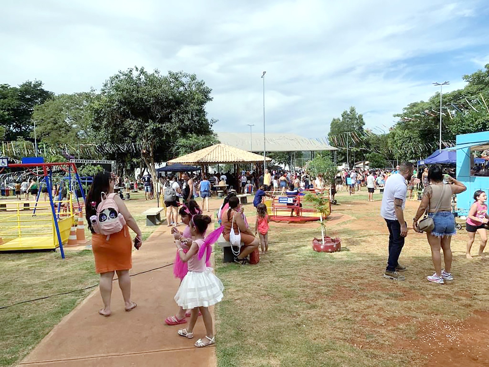 Nova Odessa realiza Folia Kids gratuita com famílias no Parque das Crianças