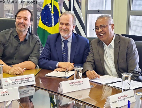 Prefeito Zezé Gomes reforça parcerias para avançar na regularização fundiária e novos projetos habitacionais