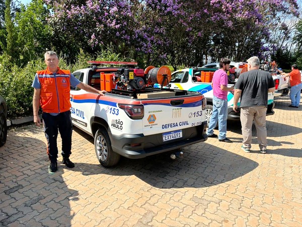 Defesa Civil recebe equipamento de combate a incêndios em Nova Odessa