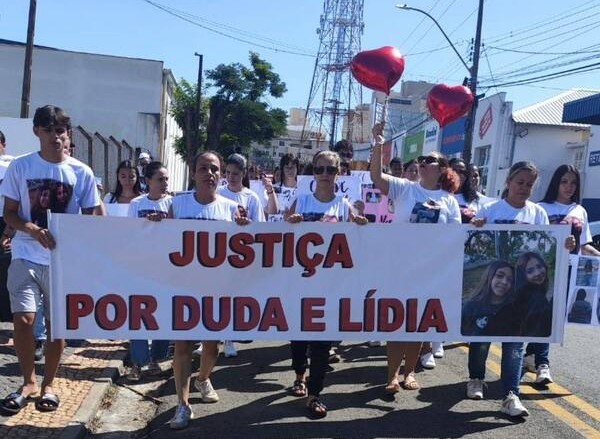 Mãe promete não parar até que haja responsabilização por morte de adolescentes em Americana