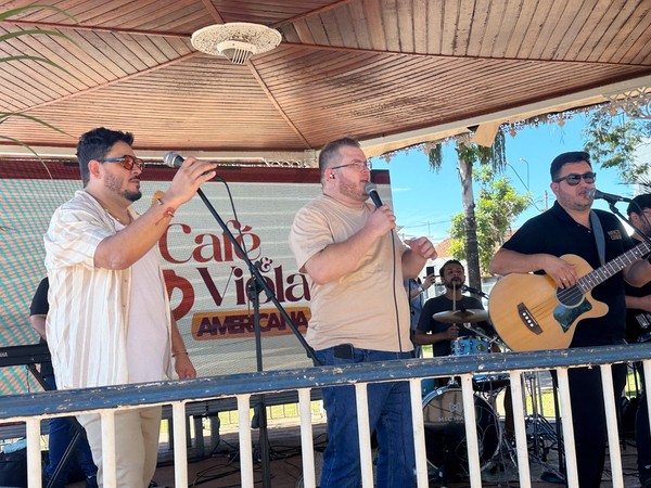 ‘Americana, Café & Viola’ movimenta praça do Zanaga com cultura caipira