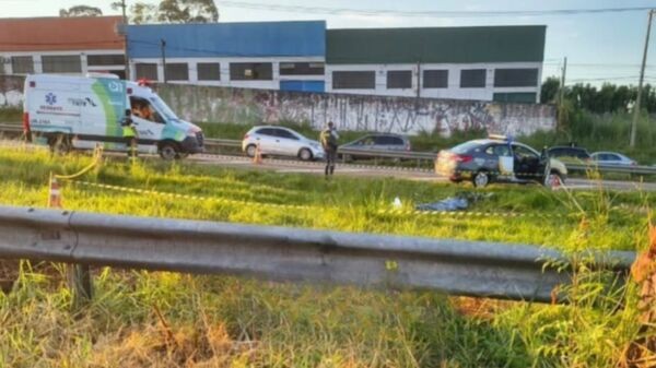 Ciclista morre após ser atropelado por caminhão na SP-101, em Hortolândia