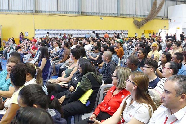 Mercado Livre abre 200 vagas de emprego em Hortolândia