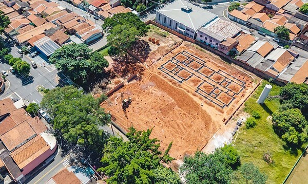 Obra da escola do Morro Alto está em ritmo acelerado em Paulínia