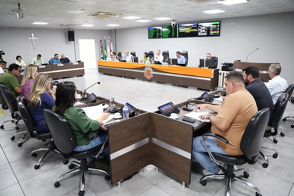 Vereadores mudam legislação contra o acúmulo de lixo em casas de Americana