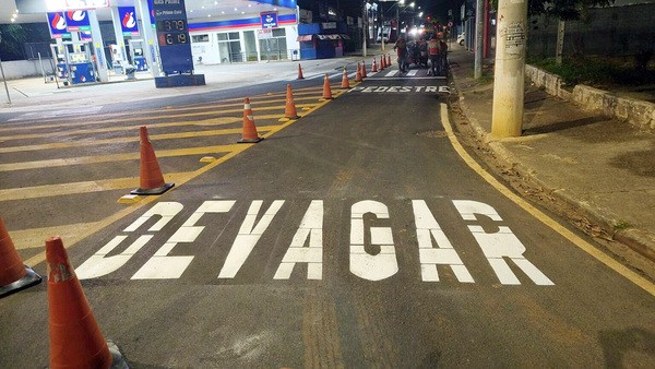 Vias de acesso ao viaduto da Vila Real recebem sinalização