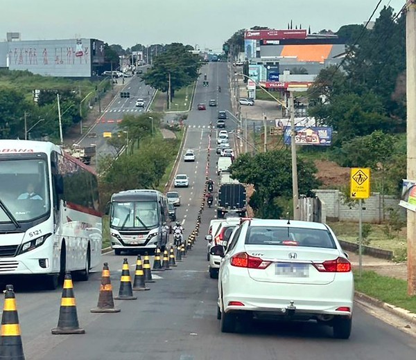 Obra na Avenida Ampelio Gazzetta aumenta trânsito, mas é aprovada por moradores