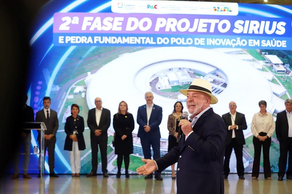 Em visita de Lula à Replan, Petrobras anuncia R$ 37 bilhões em investimentos