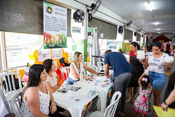 Prefeitura nos Bairros leva vacinação e empregos ao São José II