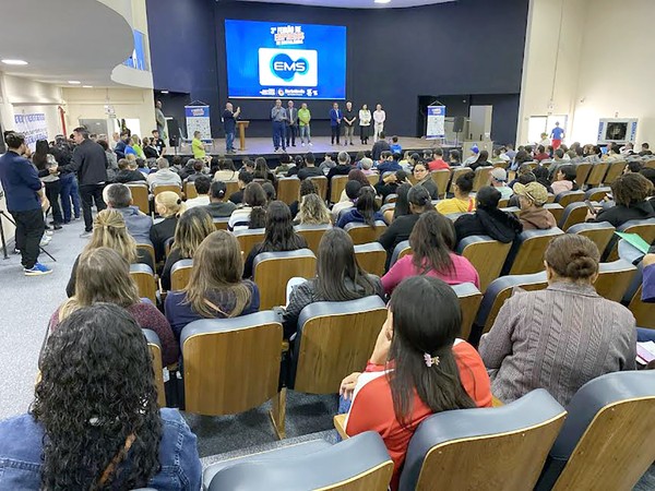 3º Feirão de Empregos de Hortolândia leva dois mil candidatos para Câmara