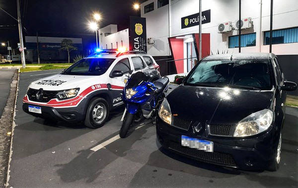 Polícia Militar recupera carro e moto furtados e detém grupo em Sumaré