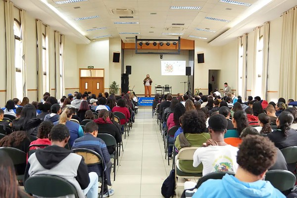Conferência fortalece debate sobre direitos de menores em Hortolândia
