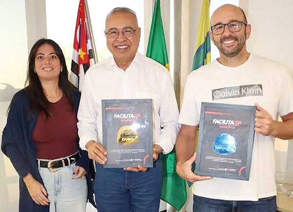 Hortolândia recebe selos por ações que facilitam abertura de empresas