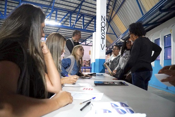 Hortolândia entrega mais 156 títulos de regularização no Jardim Boa Esperança