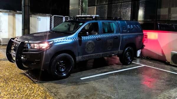 Guarda Municipal resgata menino preso em lamaçal e mãe é investigada por abandono de incapaz em Americana