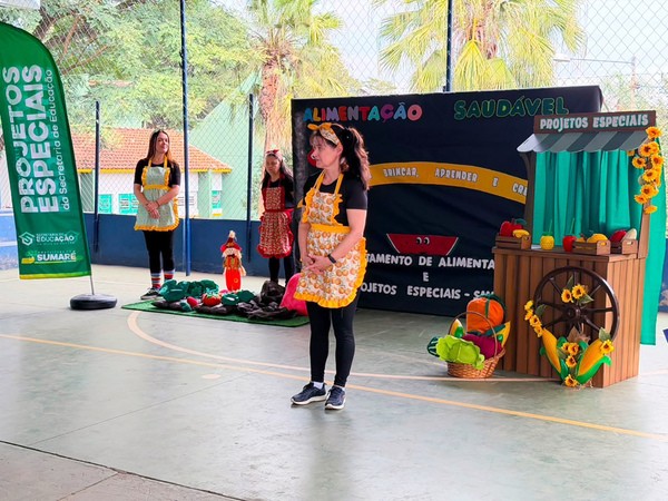 Secretaria de Educação leva teatro sobre alimentação saudável às escolas de Sumaré