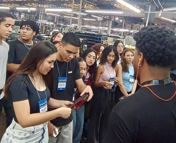 Turismo Industrial de Hortolândia realiza visita de estudantes à Safetline